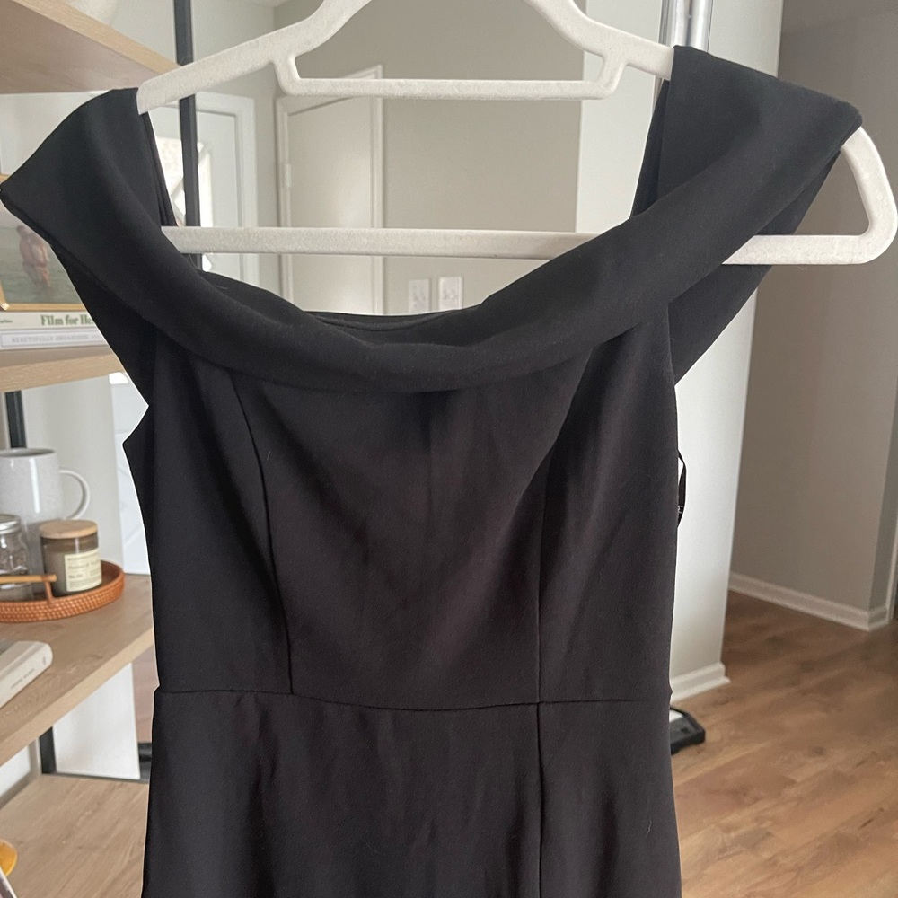 XS black floor length dress Lulu’s, brand new never worn with tags